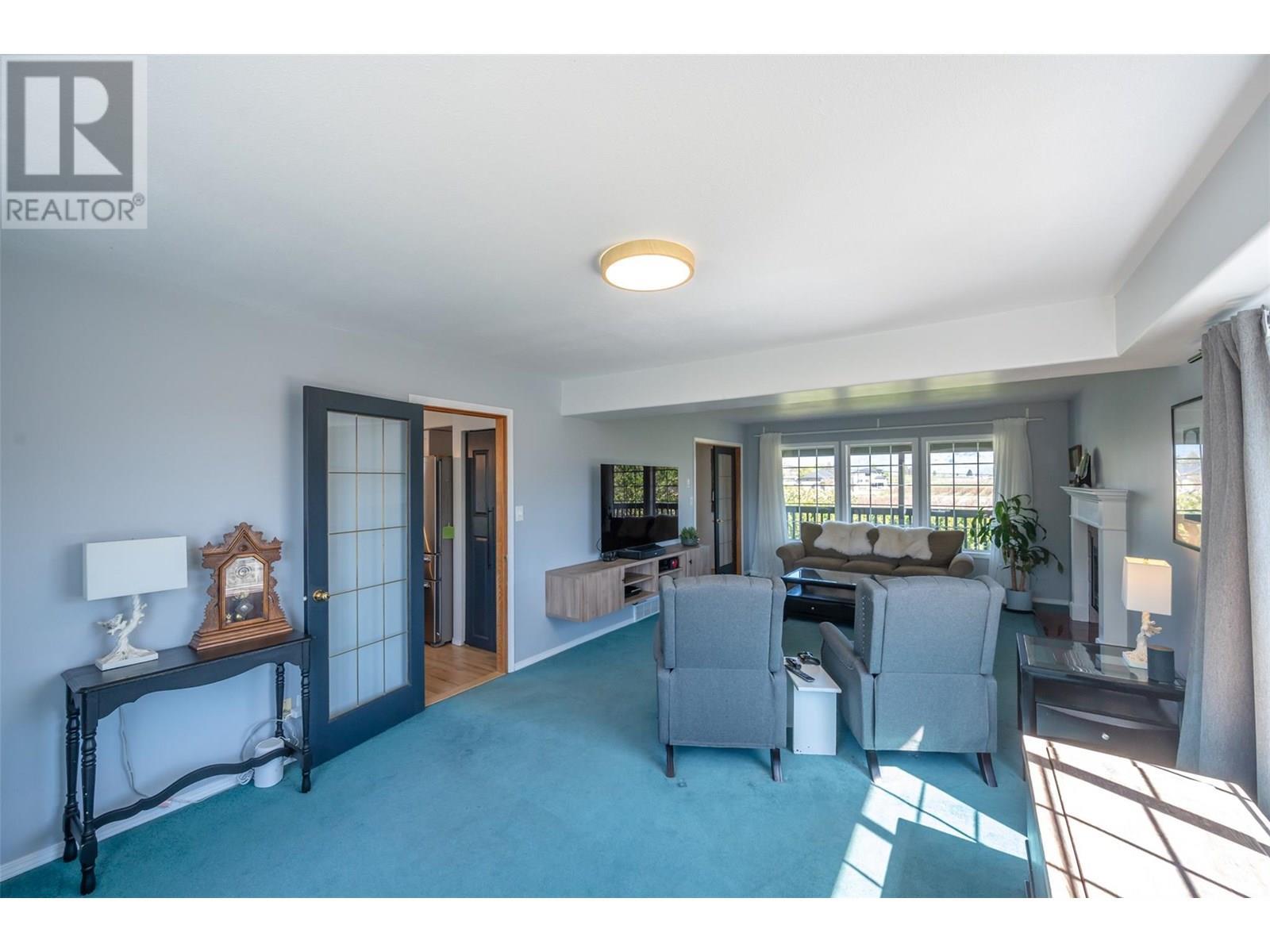 445 5 Road. Oliver, British Columbia