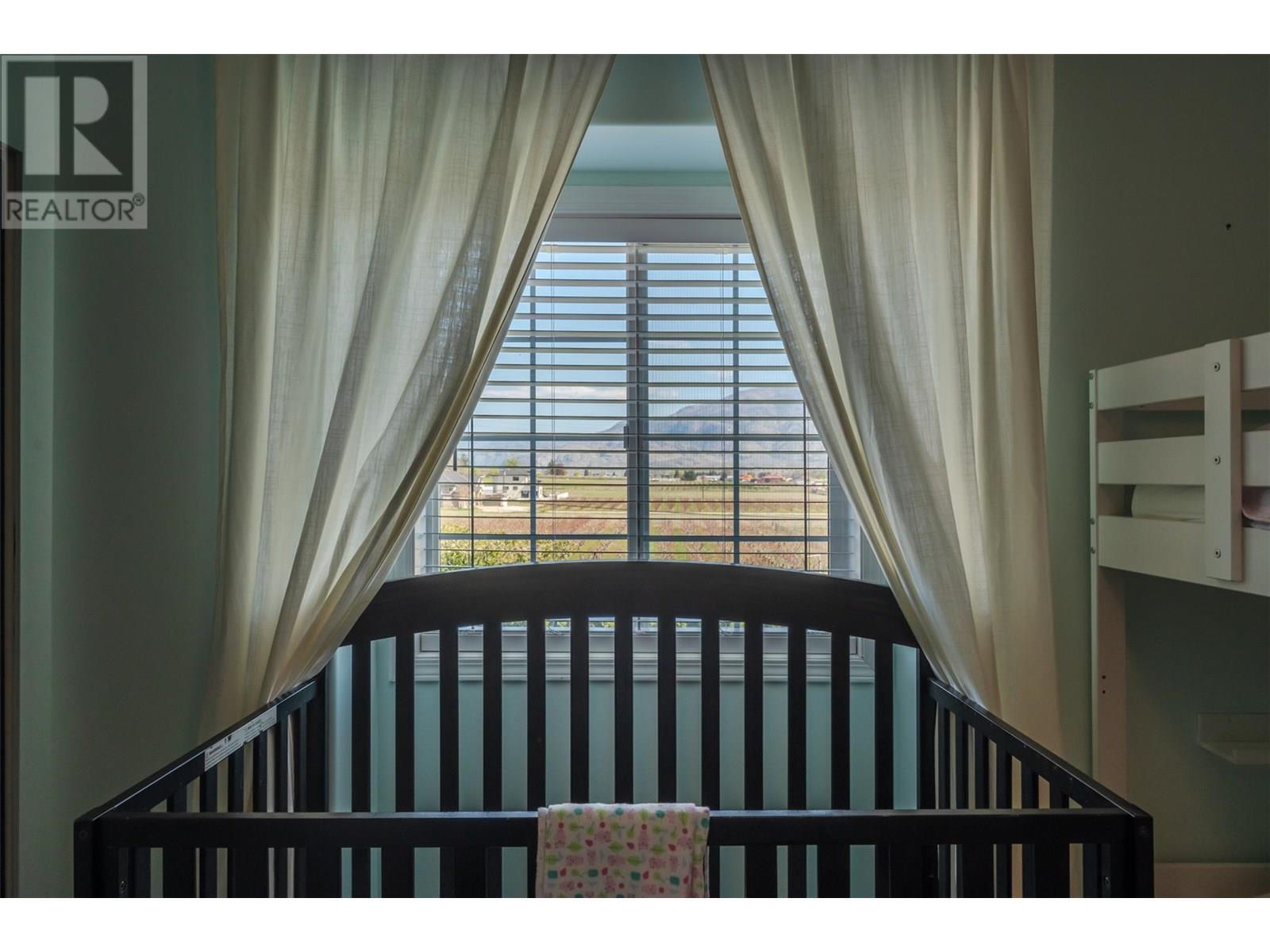 445 5 Road. Oliver, British Columbia