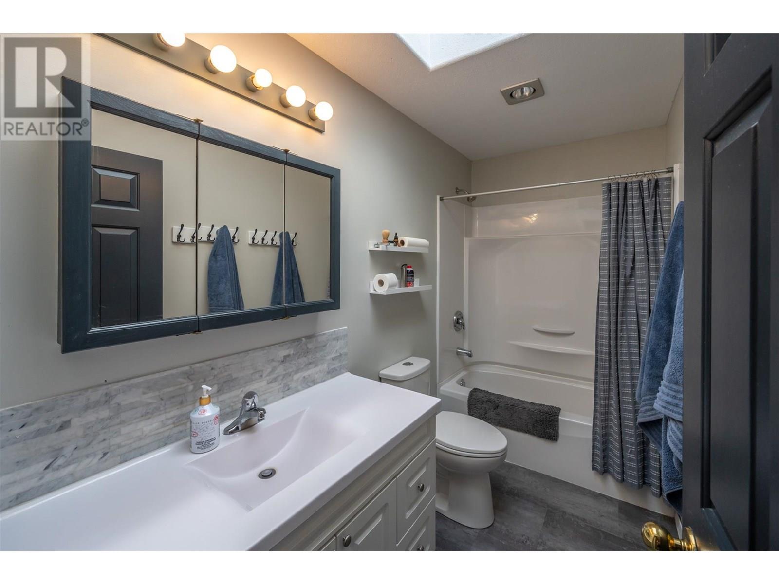 445 5 Road. Oliver, British Columbia