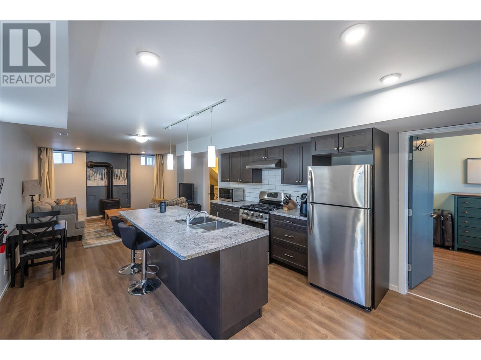 445 5 Road. Oliver, British Columbia