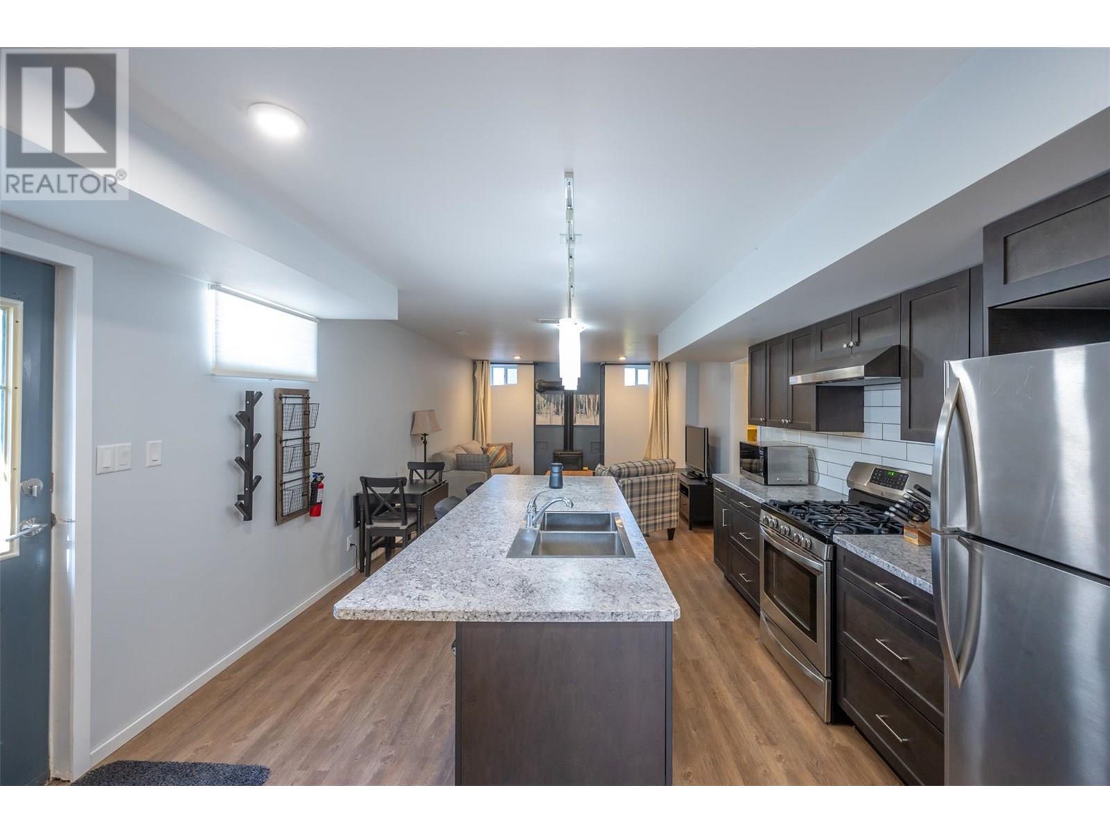 445 5 Road. Oliver, British Columbia