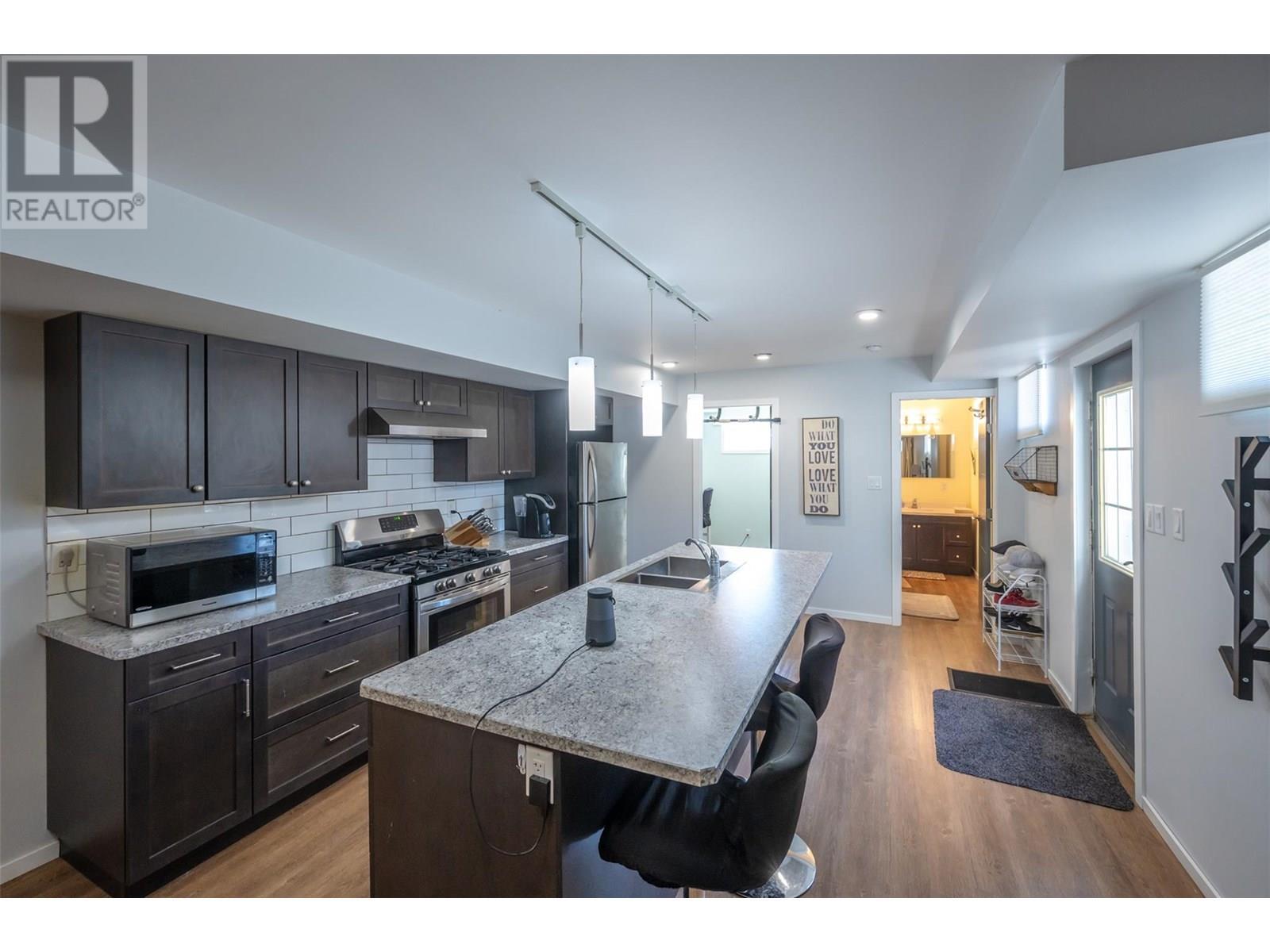 445 5 Road. Oliver, British Columbia