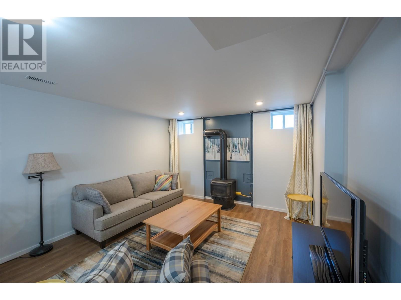 445 5 Road. Oliver, British Columbia