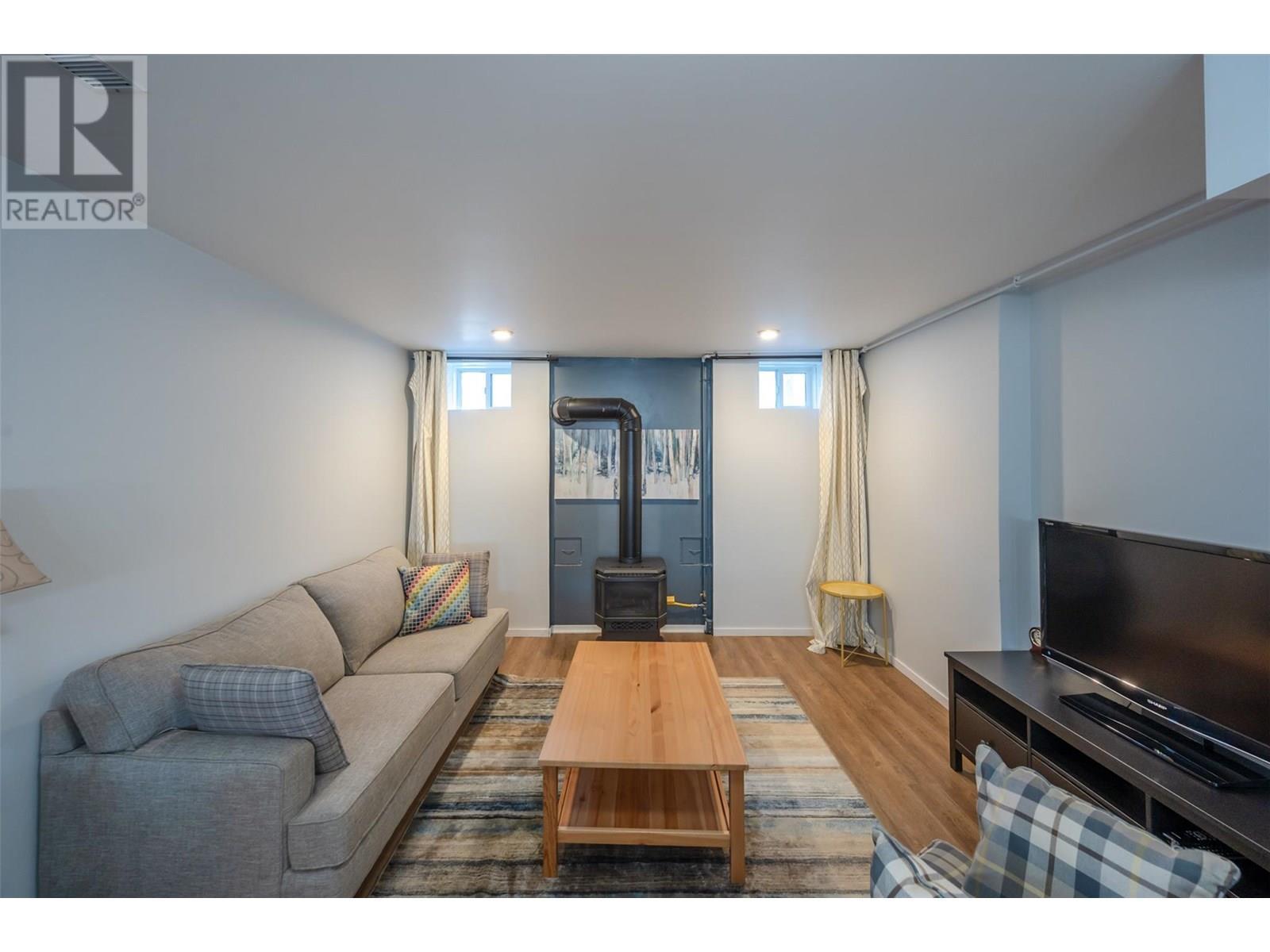 445 5 Road. Oliver, British Columbia