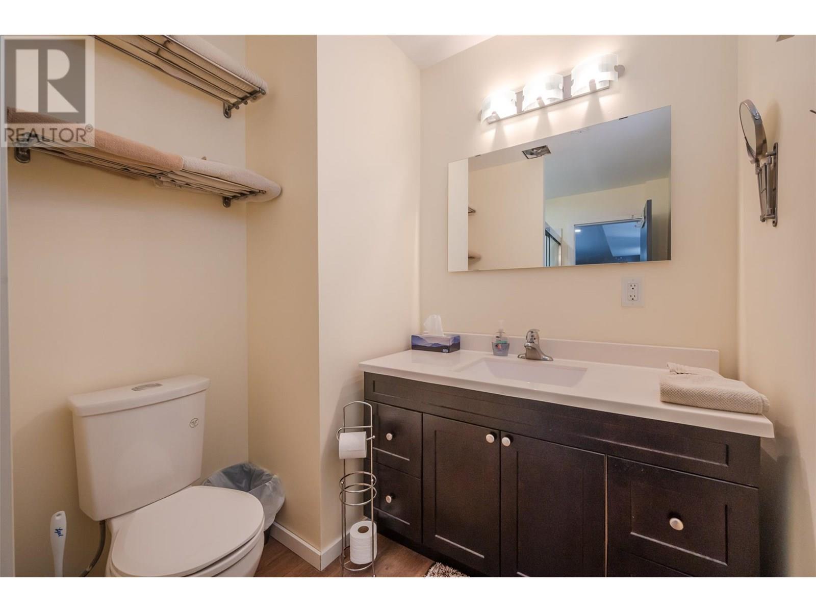 445 5 Road. Oliver, British Columbia