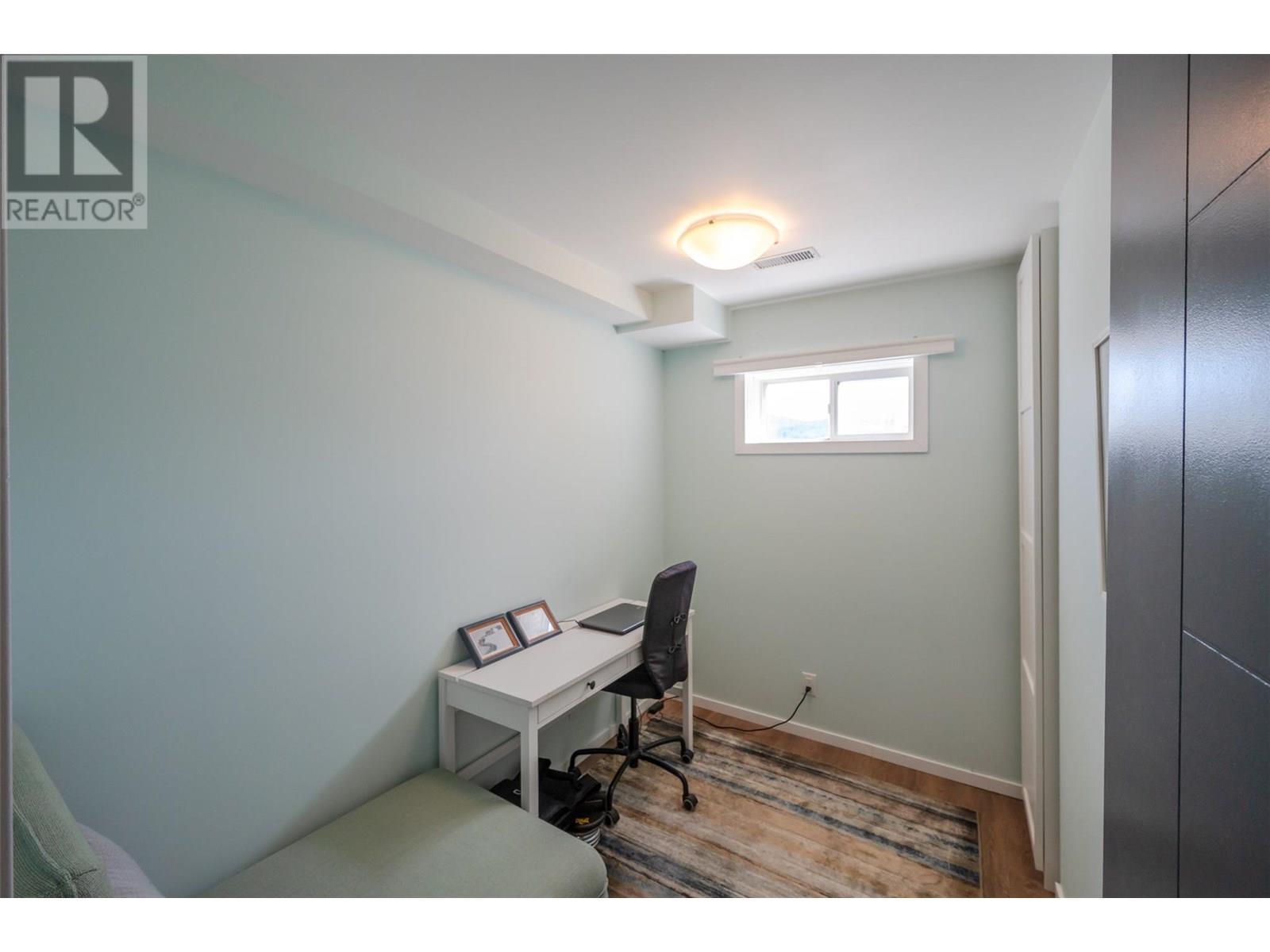 445 5 Road. Oliver, British Columbia