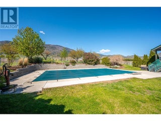 445 5 Road. Oliver, British Columbia