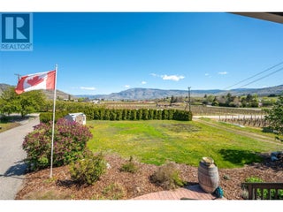 445 5 Road. Oliver, British Columbia