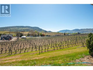 445 5 Road. Oliver, British Columbia