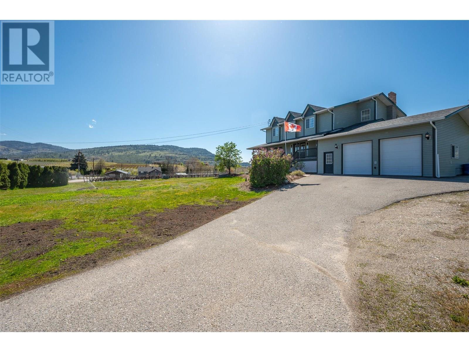 445 5 Road. Oliver, British Columbia