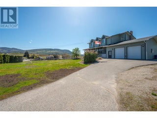 445 5 Road. Oliver, British Columbia