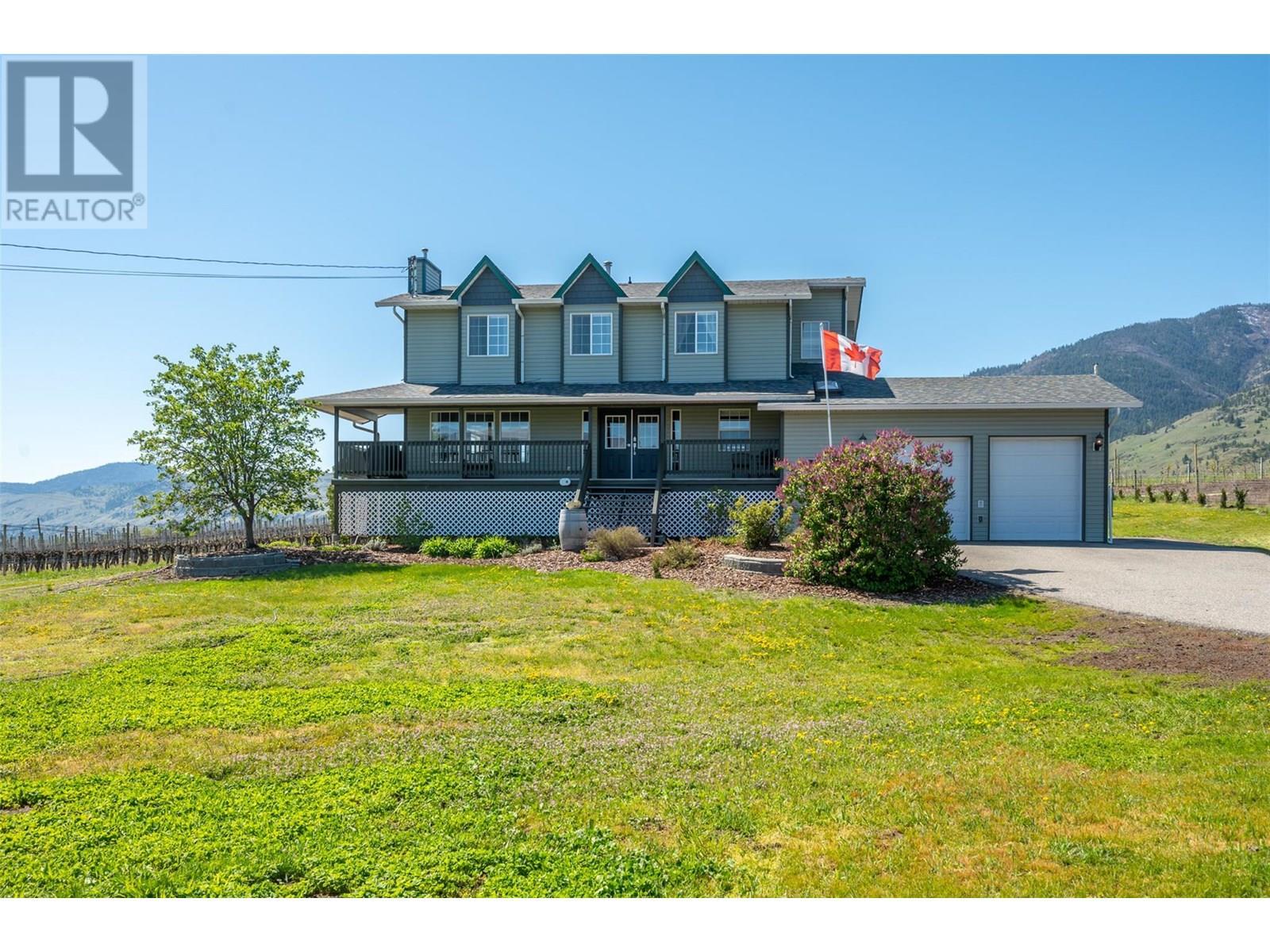 445 5 Road. Oliver, British Columbia