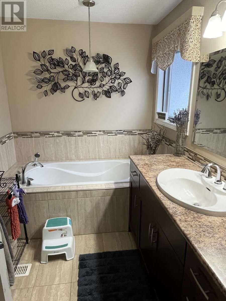 27 Preston Crescent. Enderby, British Columbia