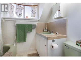 320 Okanagan Avenue Se. Salmon Arm, British Columbia