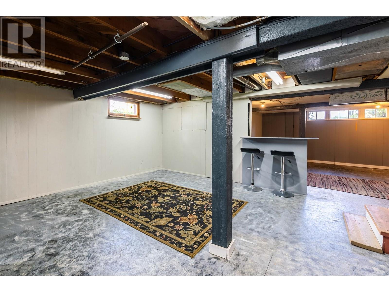 320 Okanagan Avenue Se. Salmon Arm, British Columbia