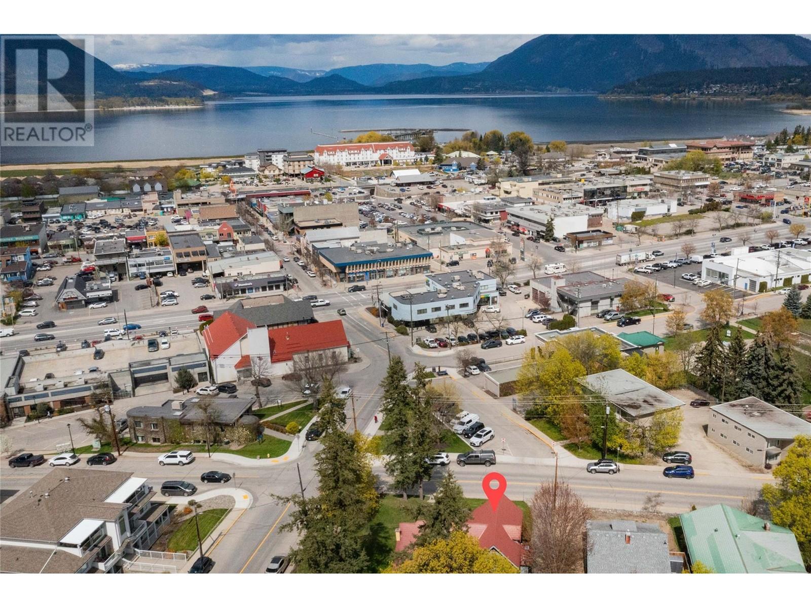 320 Okanagan Avenue Se. Salmon Arm, British Columbia