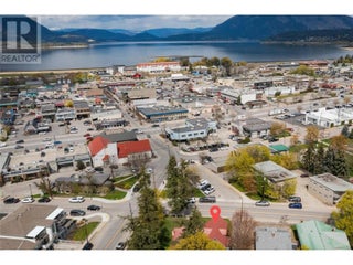 320 Okanagan Avenue Se. Salmon Arm, British Columbia