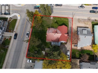 320 Okanagan Avenue Se. Salmon Arm, British Columbia