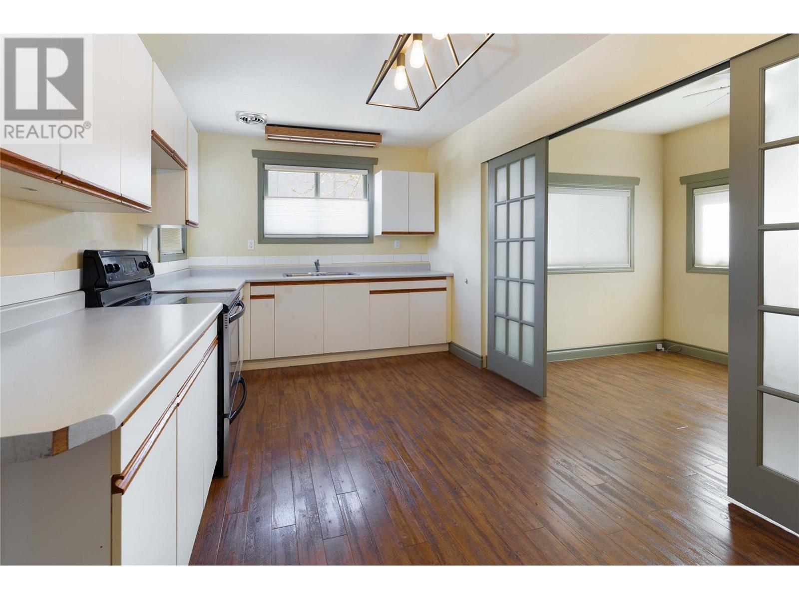 320 Okanagan Avenue Se. Salmon Arm, British Columbia