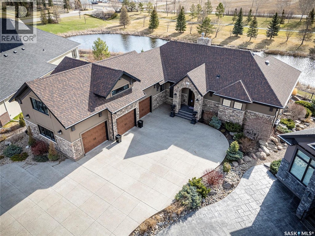 56 602 Cartwright Street, Saskatoon