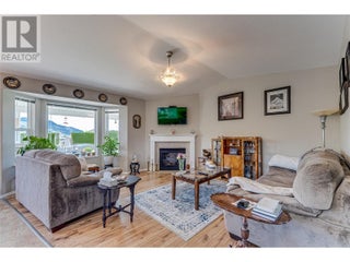 855 8 Avenue. Vernon, British Columbia