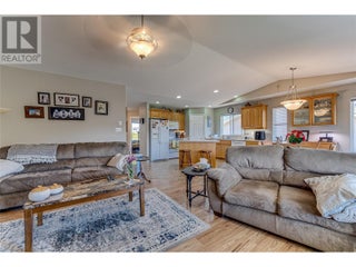 855 8 Avenue. Vernon, British Columbia