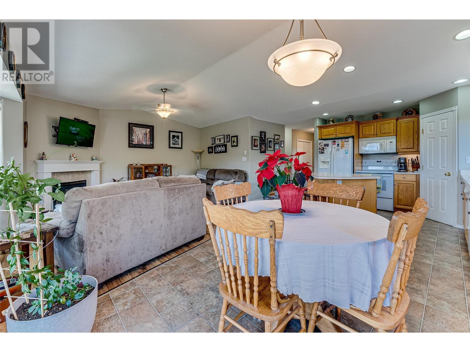 855 8 Avenue. Vernon, British Columbia