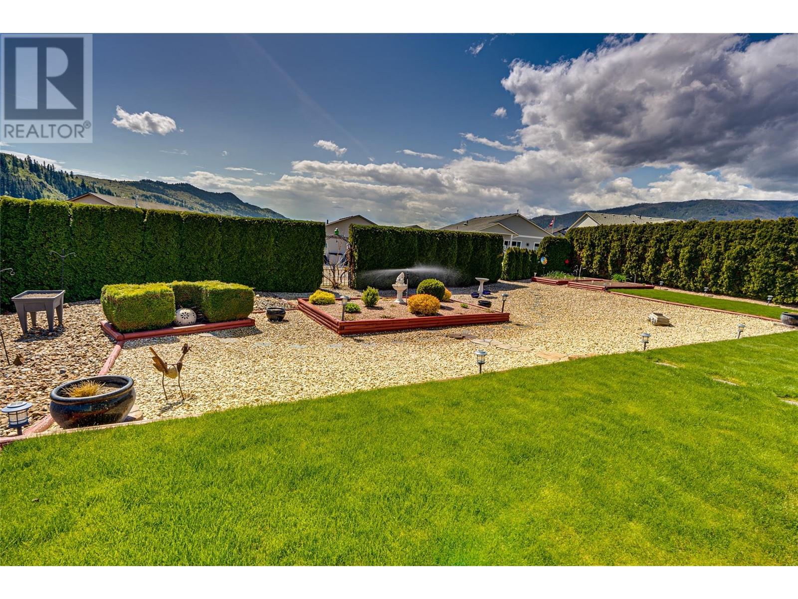 855 8 Avenue. Vernon, British Columbia