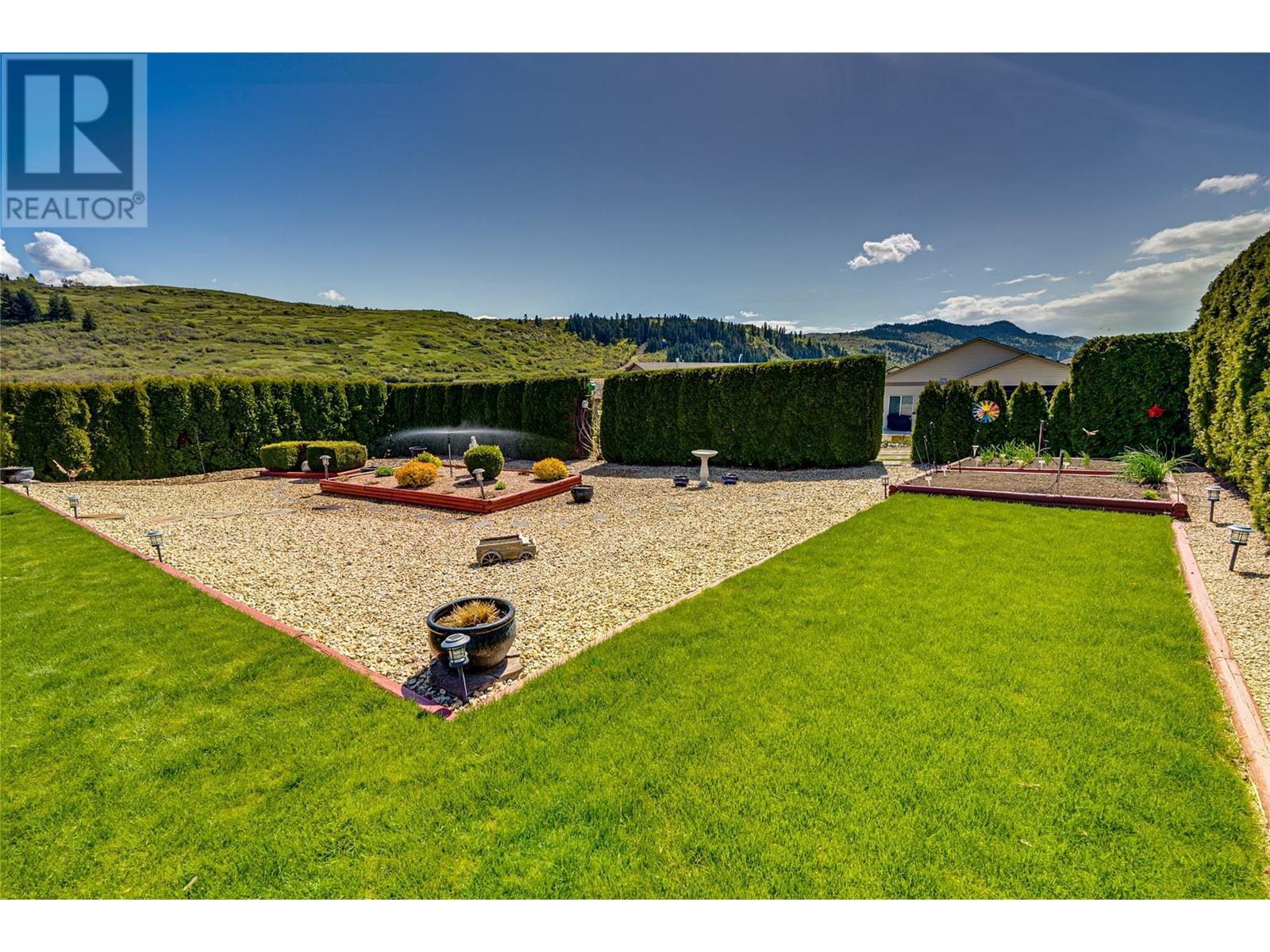 855 8 Avenue. Vernon, British Columbia