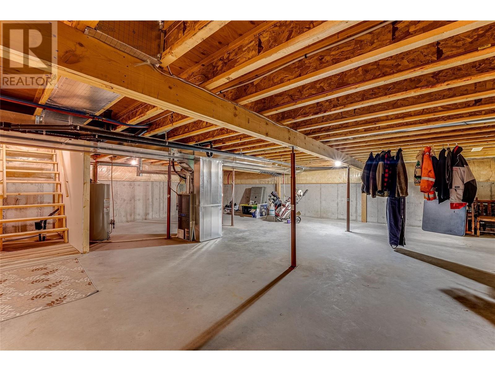 855 8 Avenue. Vernon, British Columbia