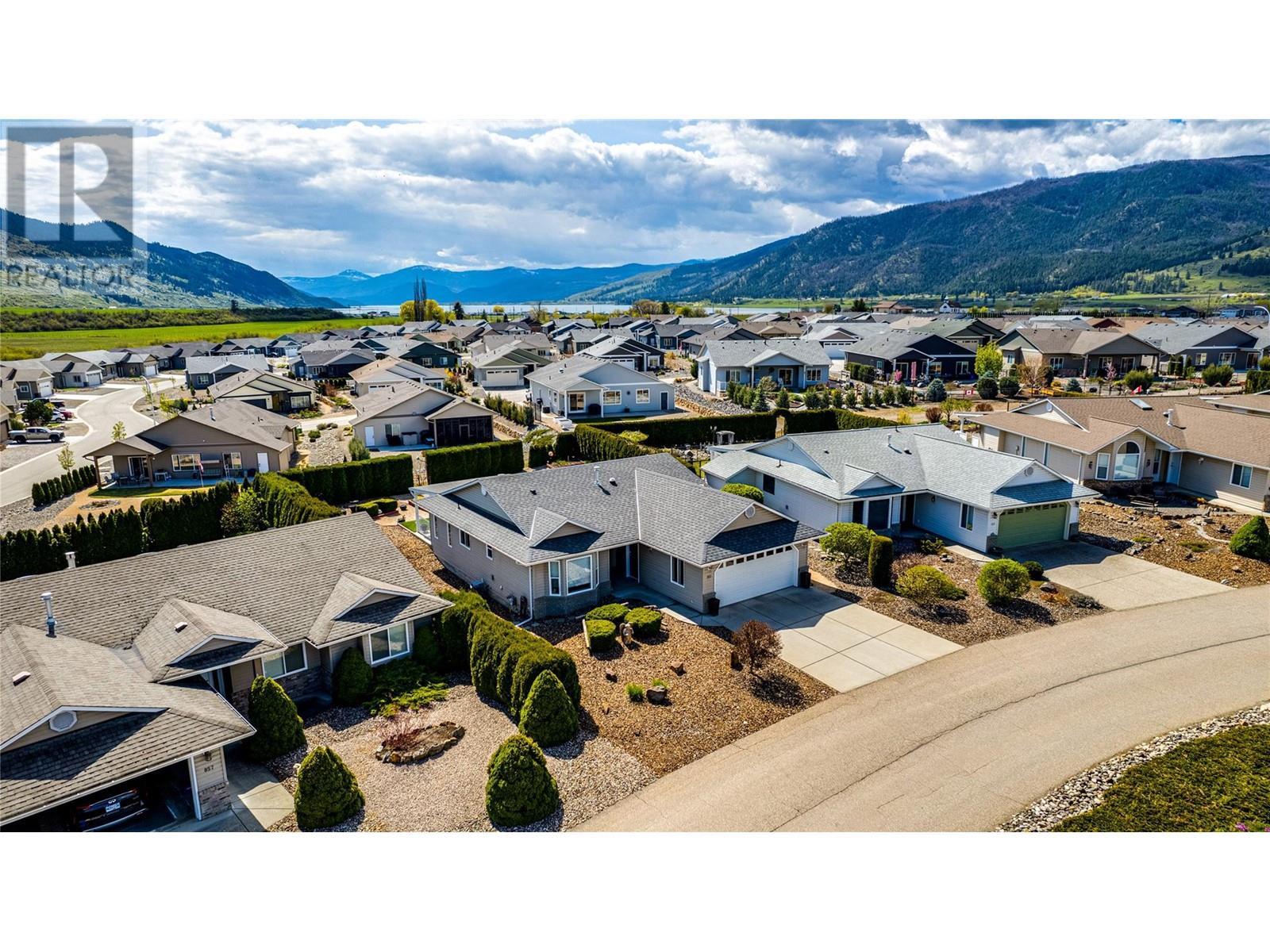 855 8 Avenue. Vernon, British Columbia