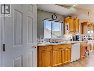 855 8 Avenue. Vernon, British Columbia