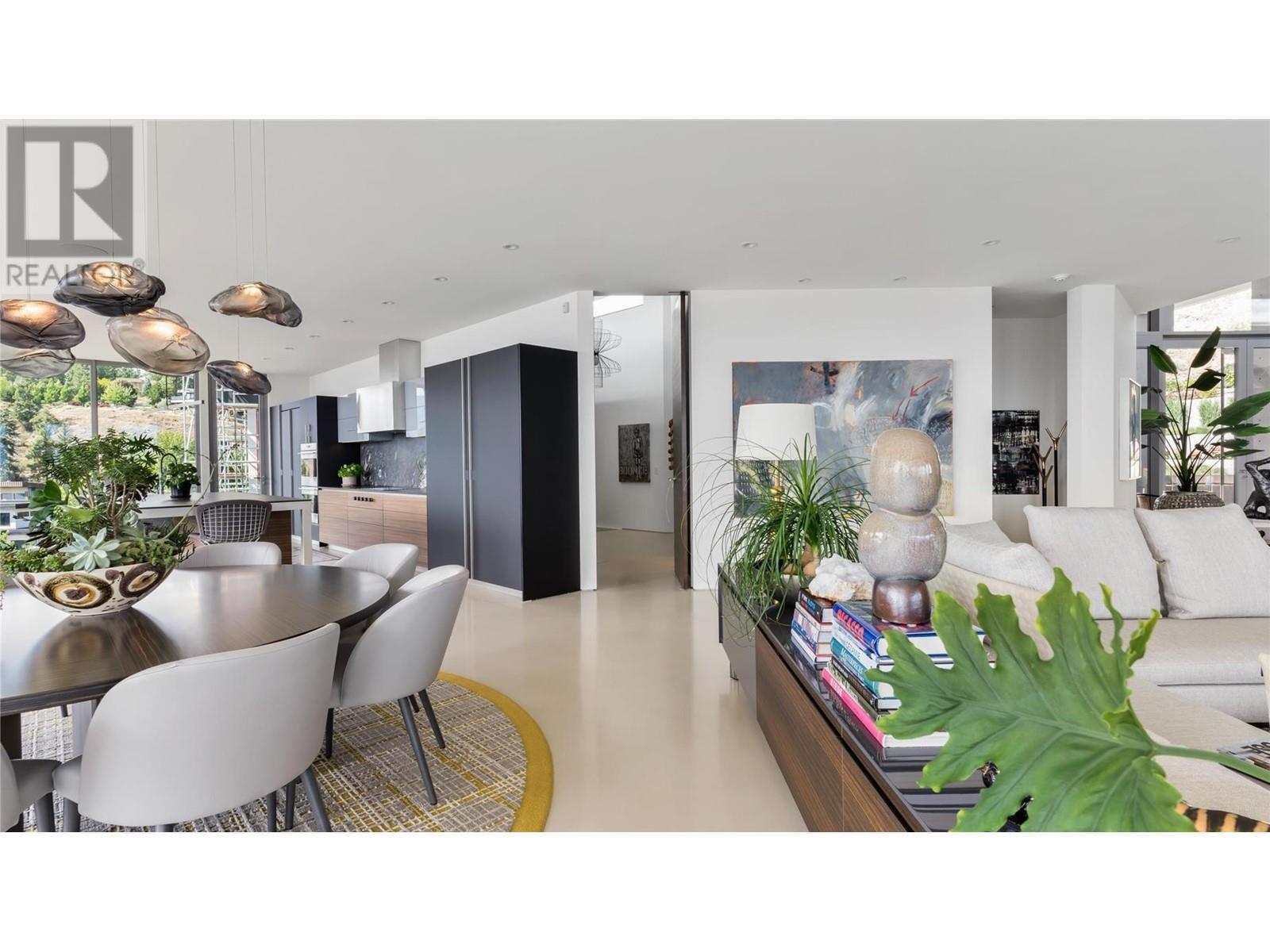 764 Rockcliffe Place. Kelowna, British Columbia