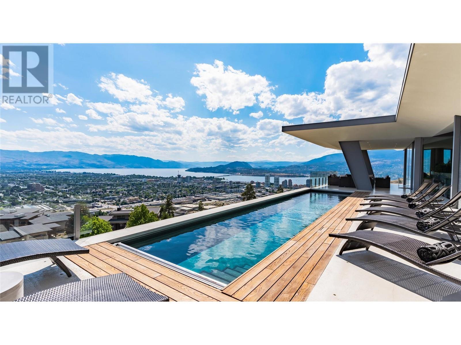 764 Rockcliffe Place. Kelowna, British Columbia