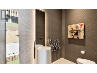 764 Rockcliffe Place. Kelowna, British Columbia