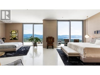 764 Rockcliffe Place. Kelowna, British Columbia