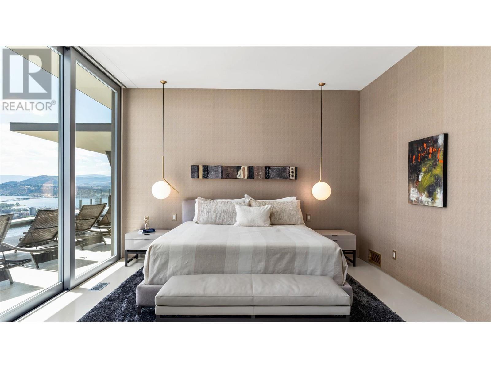 764 Rockcliffe Place. Kelowna, British Columbia