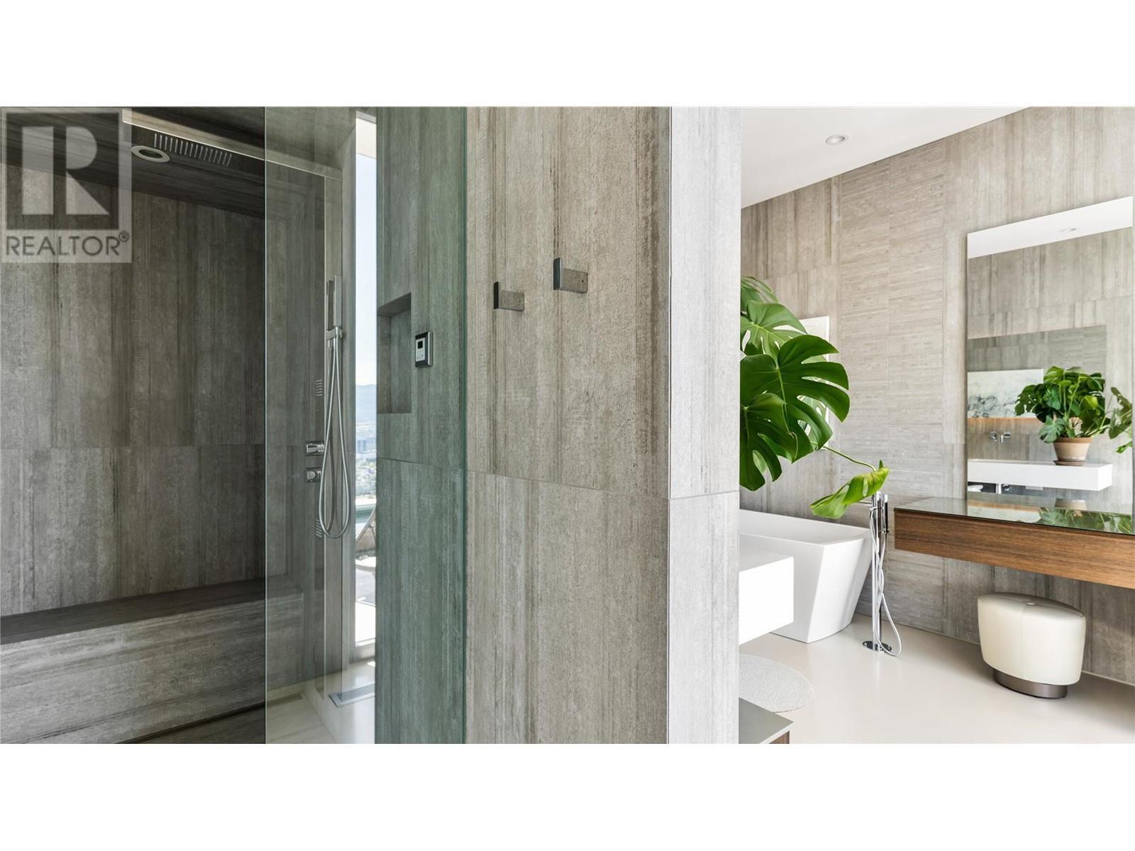 764 Rockcliffe Place. Kelowna, British Columbia