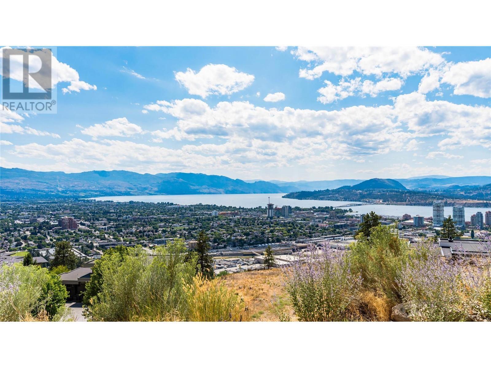 764 Rockcliffe Place. Kelowna, British Columbia