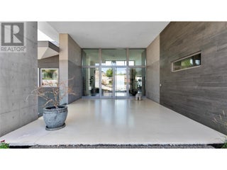 764 Rockcliffe Place. Kelowna, British Columbia