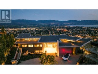 764 Rockcliffe Place. Kelowna, British Columbia