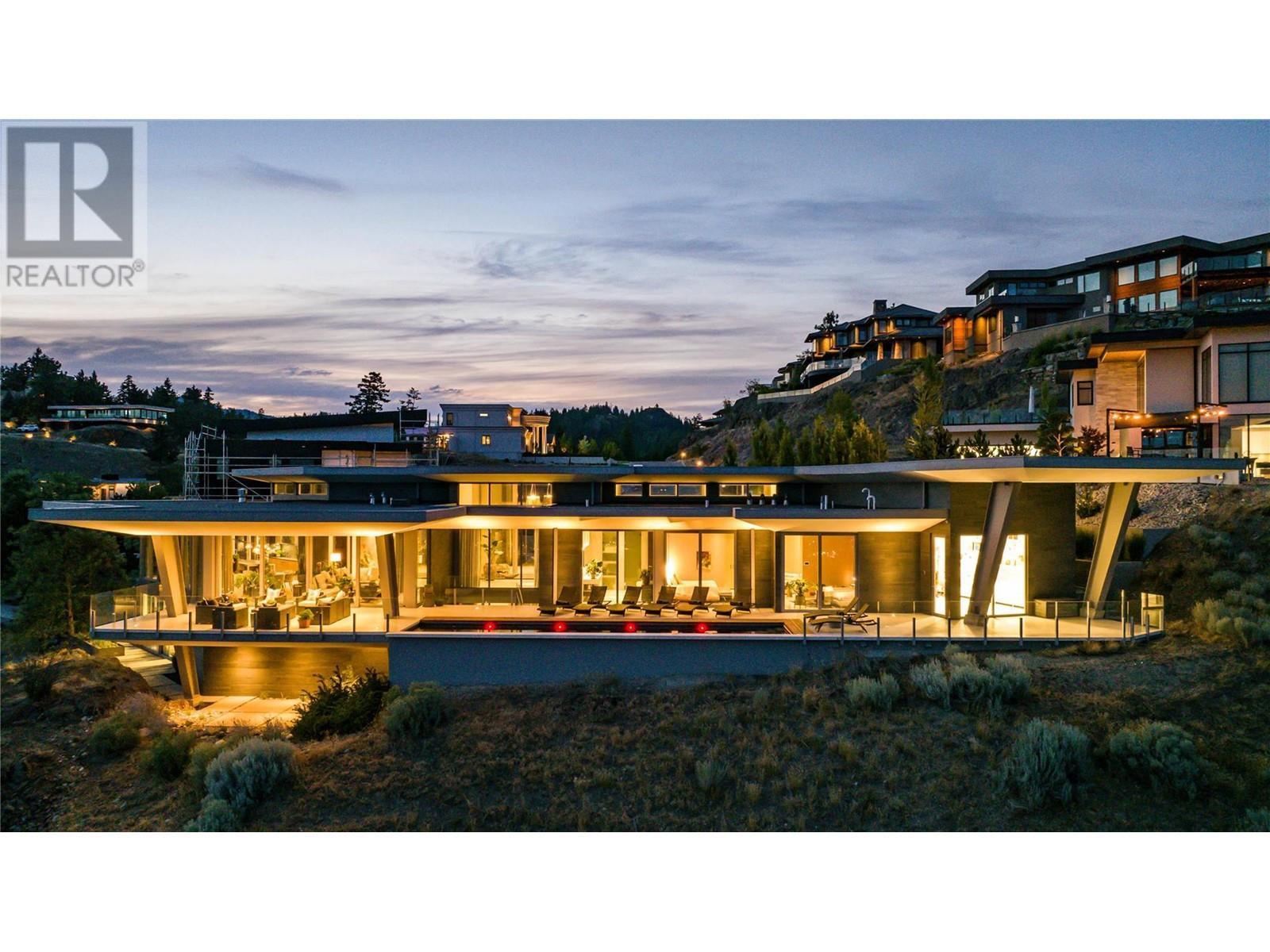 764 Rockcliffe Place. Kelowna, British Columbia