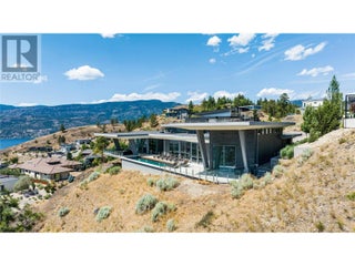 764 Rockcliffe Place. Kelowna, British Columbia
