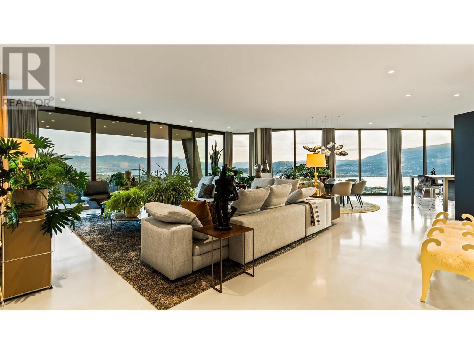 764 Rockcliffe Place. Kelowna, British Columbia