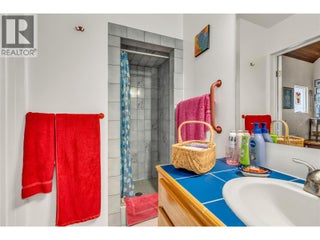 4206 Monro Avenue. Summerland, British Columbia