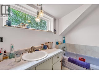 4206 Monro Avenue. Summerland, British Columbia