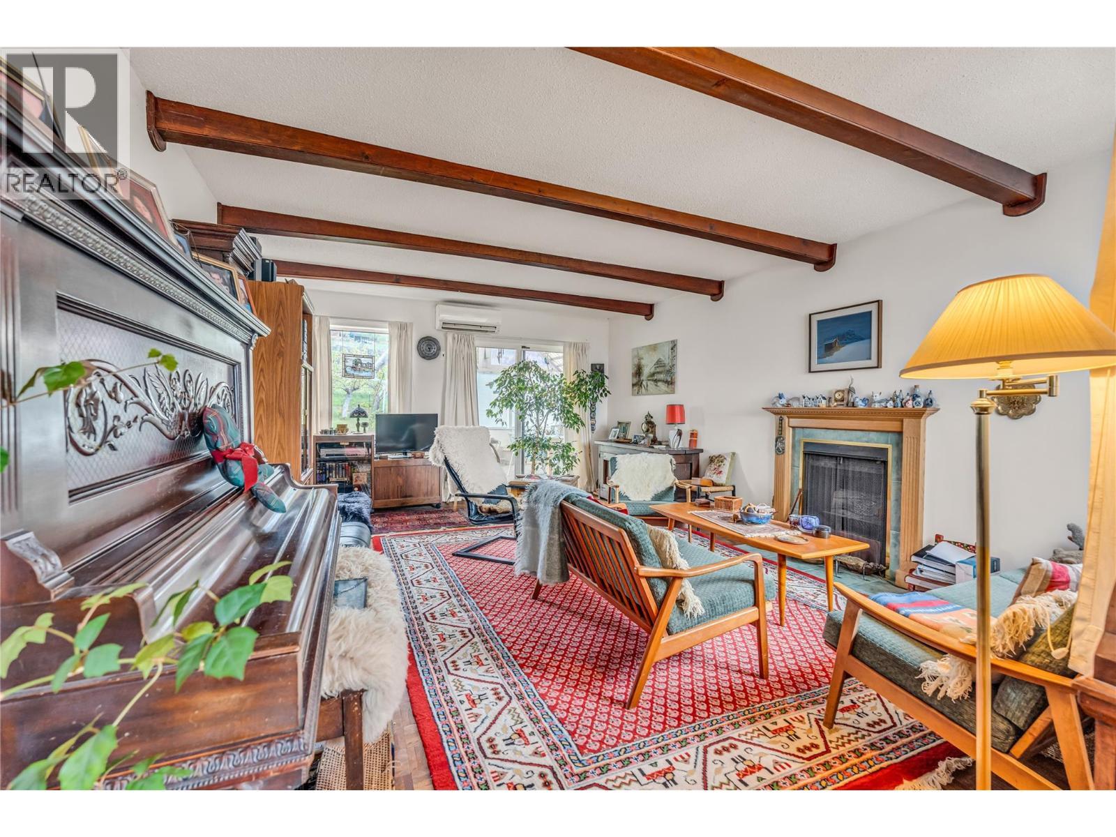 4206 Monro Avenue. Summerland, British Columbia