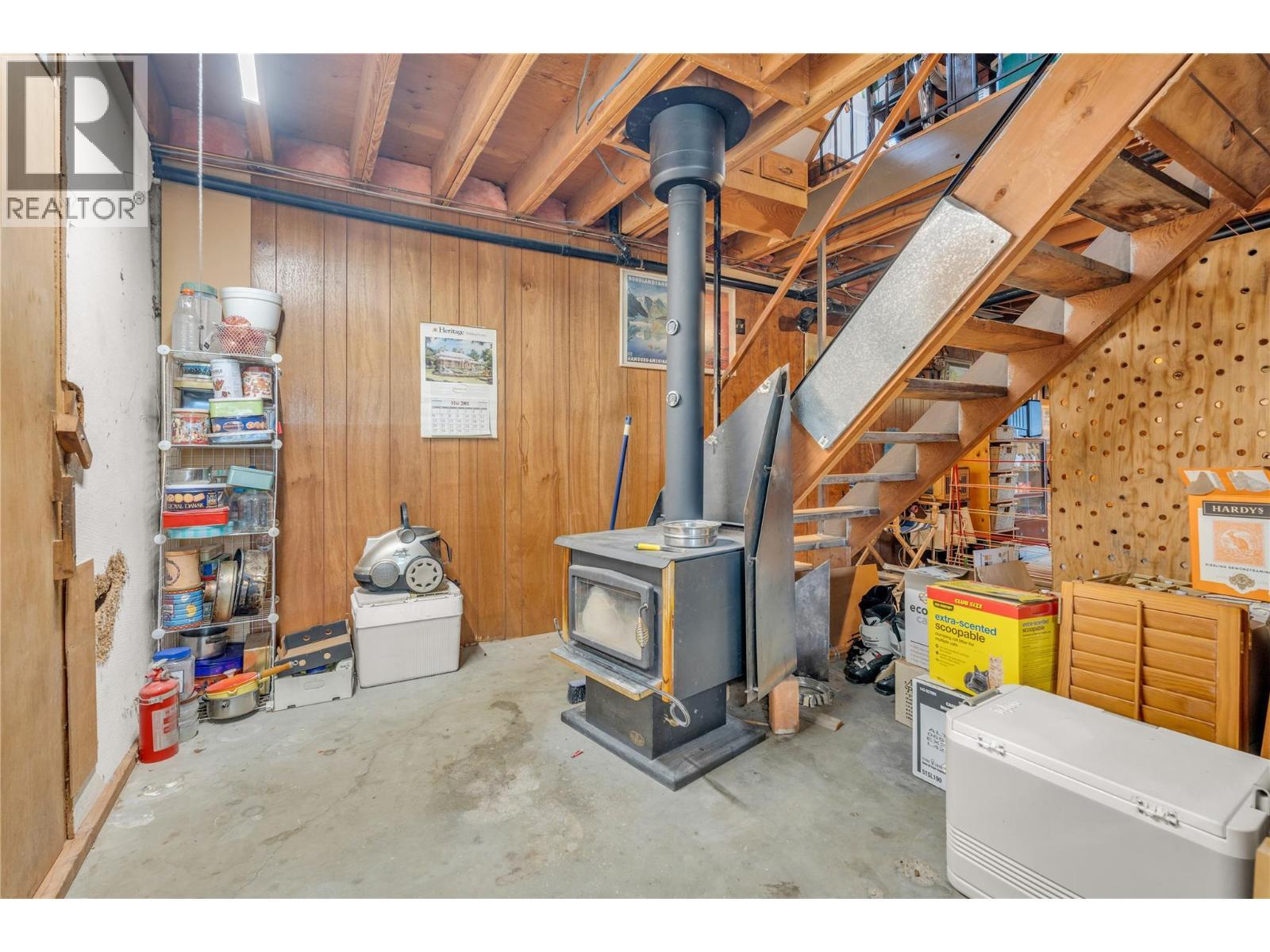 4206 Monro Avenue. Summerland, British Columbia