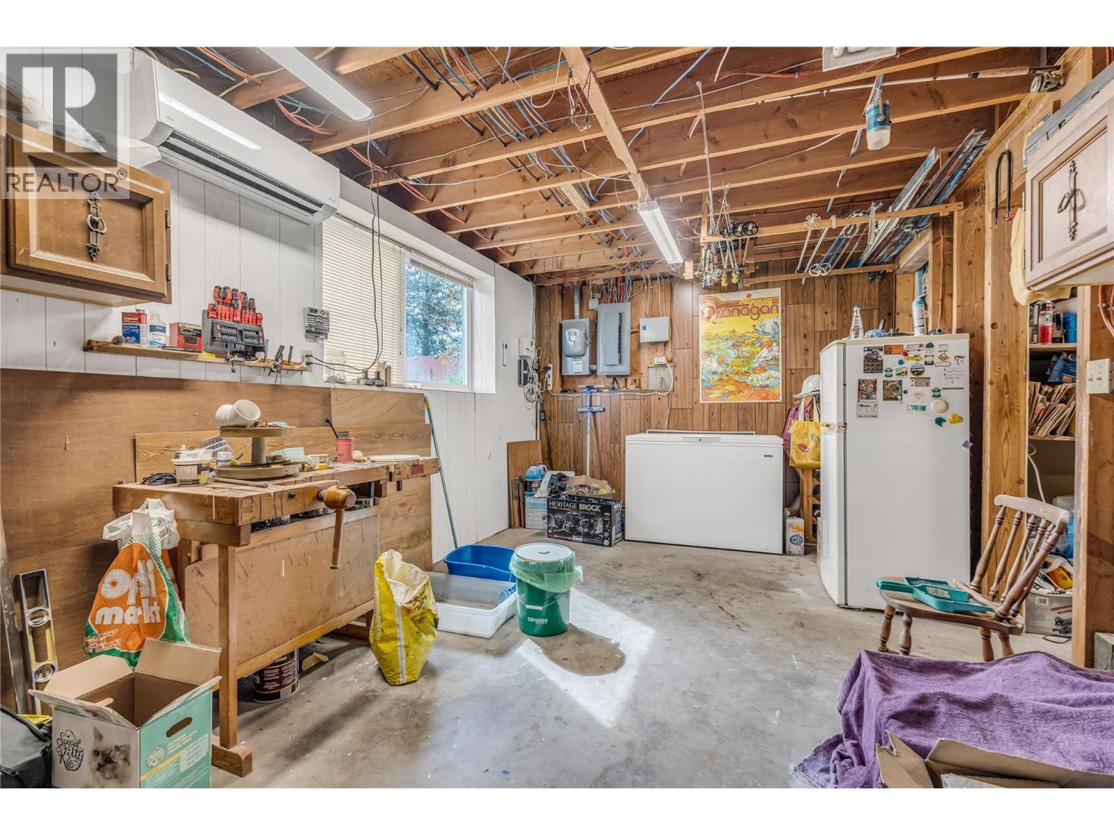 4206 Monro Avenue. Summerland, British Columbia