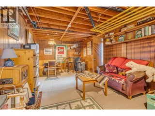 4206 Monro Avenue. Summerland, British Columbia